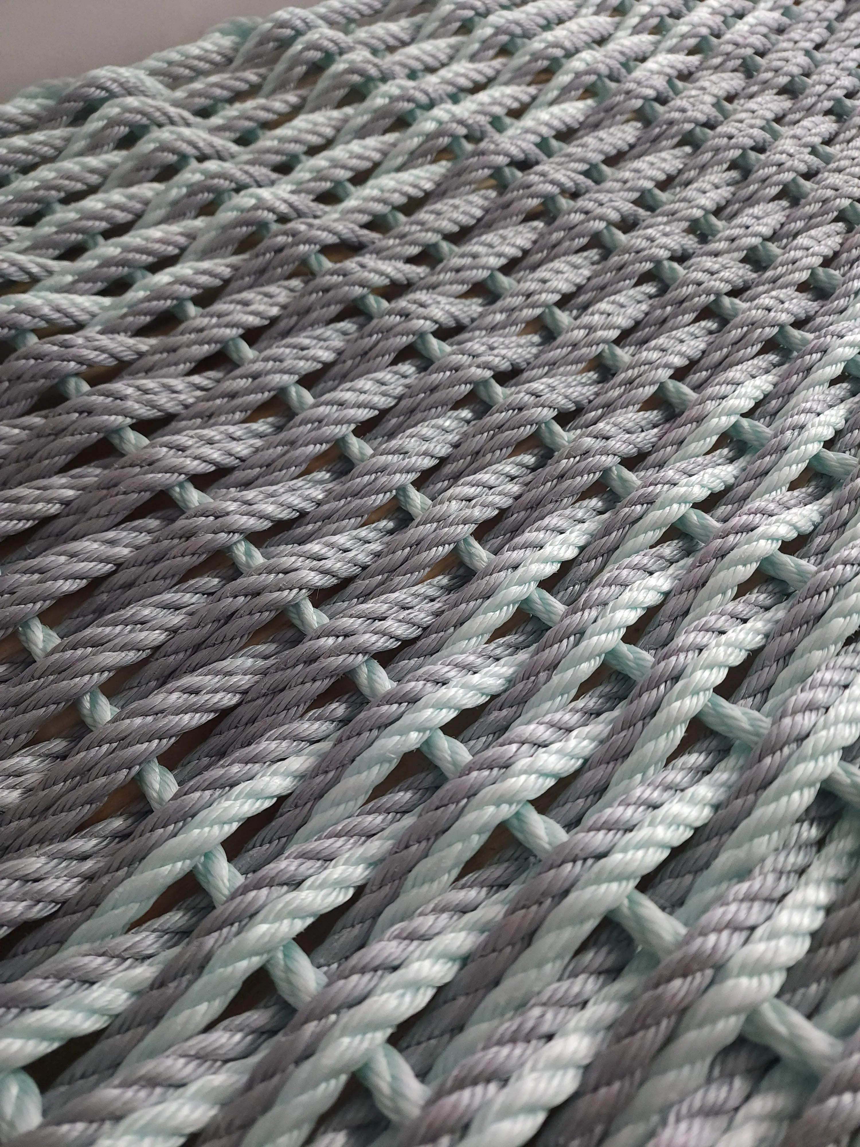 Large Doubleweave Light Gray and Seafoam Lobster Rope Mat