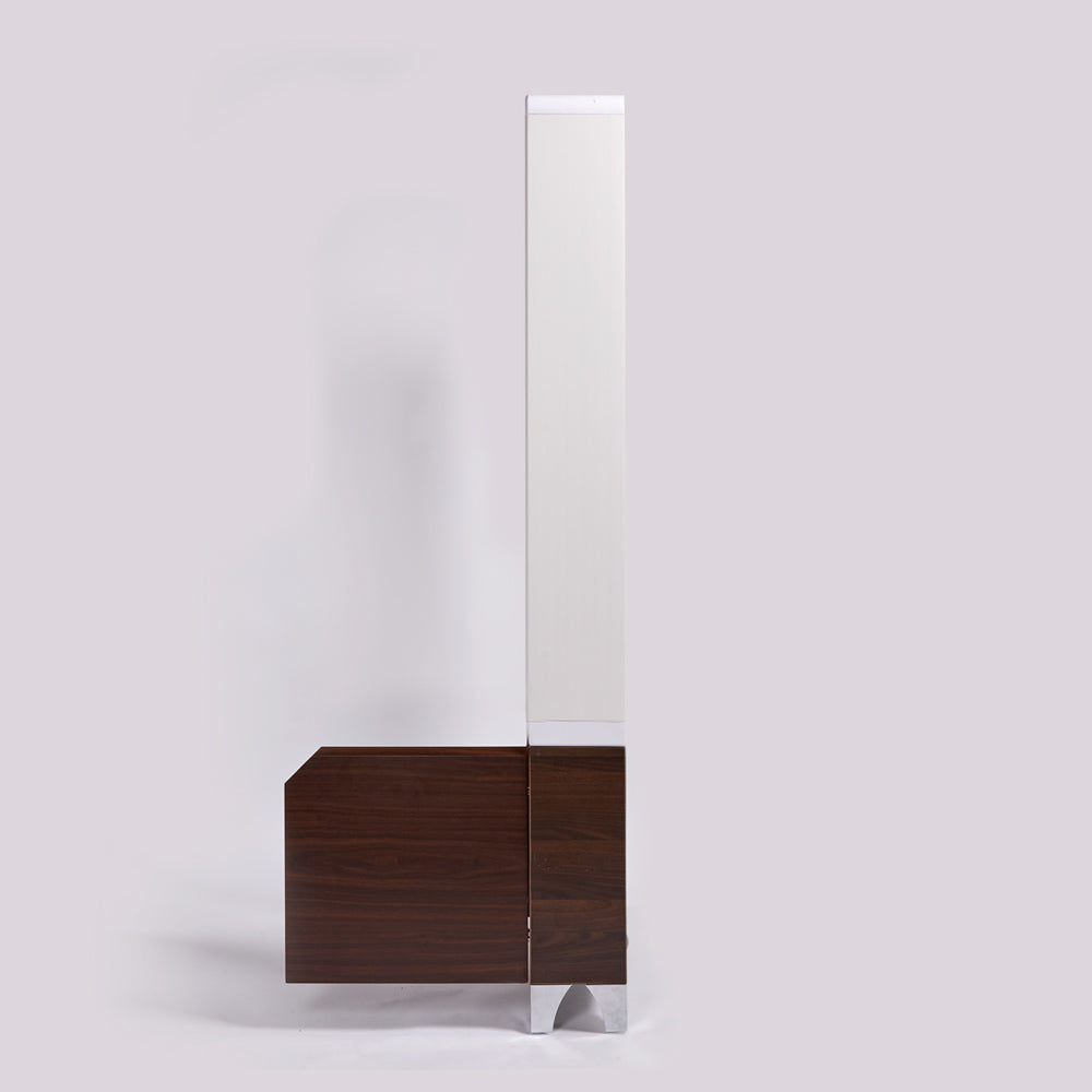 The AEVA Indoor Farm by Just Vertical