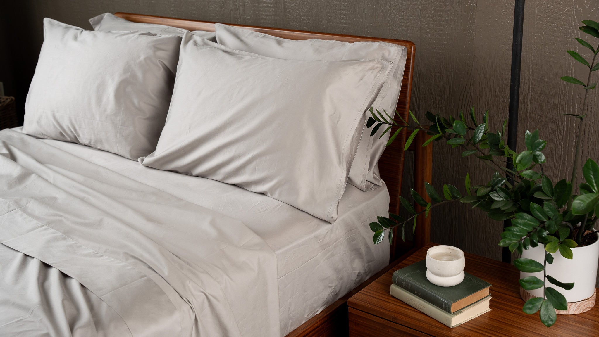 Sateen Organic Cotton Sheet Set + Pillowcases by Nest Bedding®